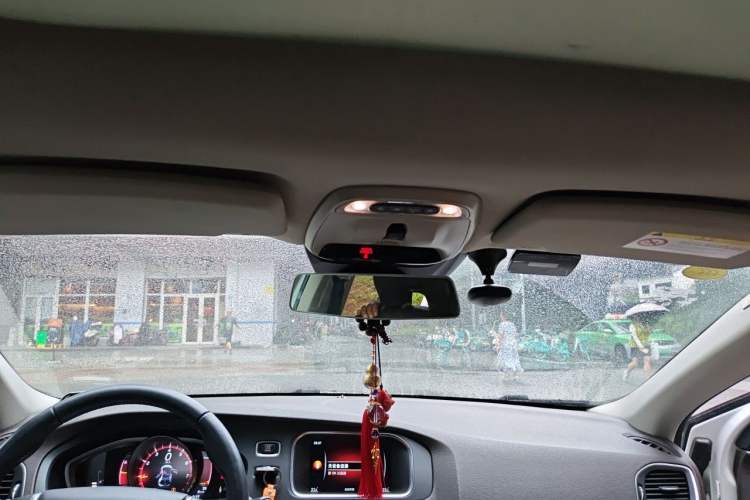 Used Volvo V40 2016 T3 Zhiyi Edition Headliner
