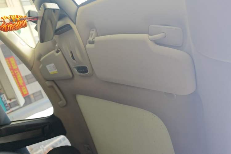Used Volvo V40 2016 T3 Zhiyi Edition Headliner