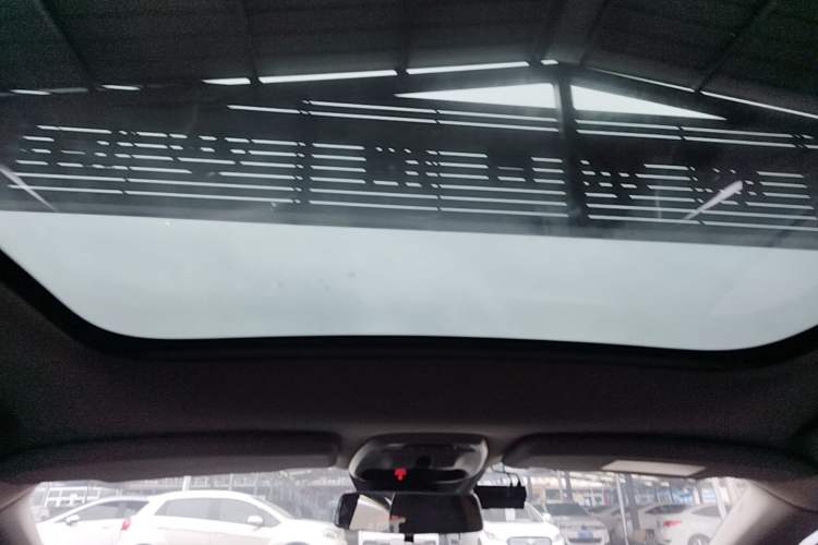 Used Volvo V40 2016 T3 Zhiyi Edition Headliner