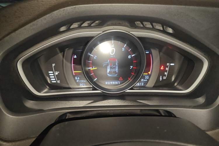 Used Volvo V40 2016 T3 Zhiyi Edition Instrument Cluster