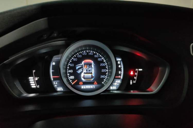 Used Volvo V40 2016 T3 Zhiyi Edition Instrument Cluster