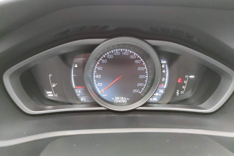 Used Volvo V40 2016 T3 Zhiyi Edition Instrument Cluster