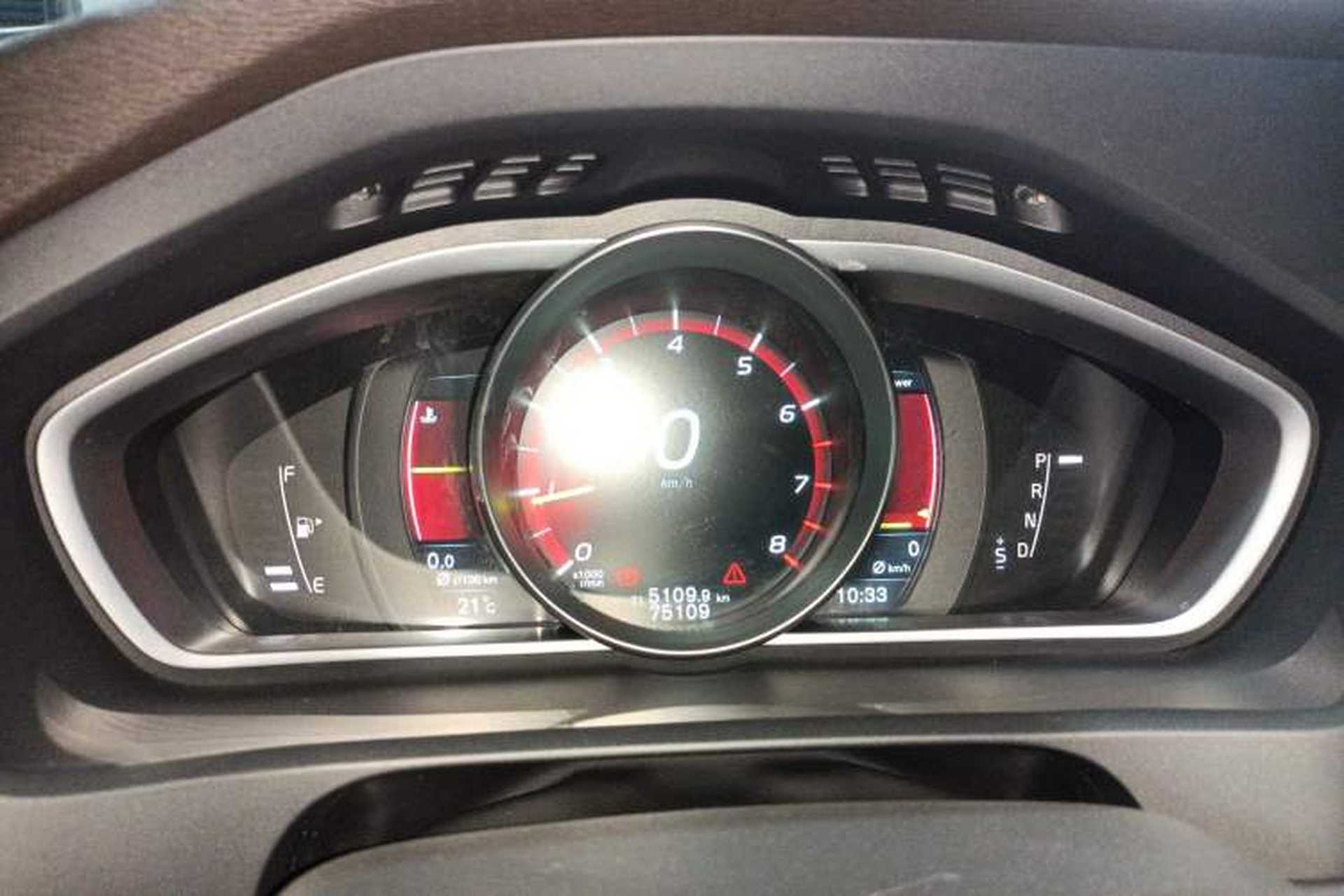Used Volvo V40 2016 T3 Zhiyi Edition Instrument Cluster