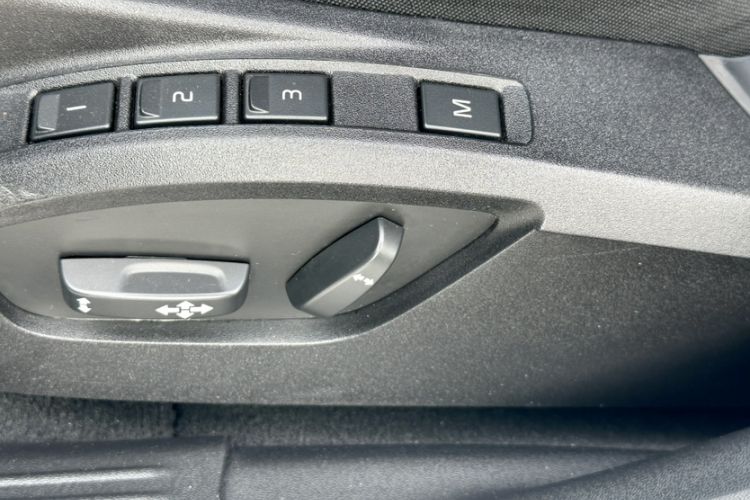 Used Volvo V40 2016 T3 Zhiyi Edition Interior 6