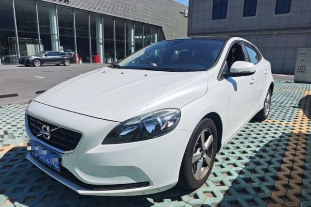 Used Volvo V40 2016 T3 Zhiyi Edition