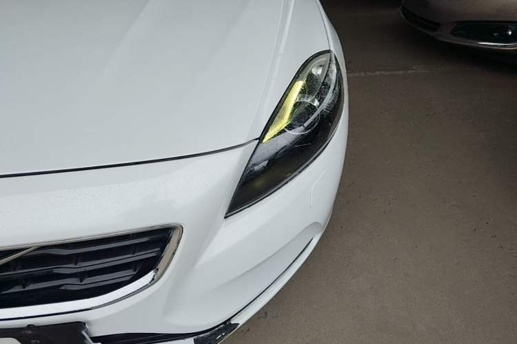 Used Volvo V40 2016 T3 Zhiyi Edition Left Front Headlight