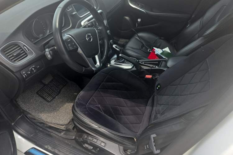 Used Volvo V40 2016 T3 Zhiyi Edition Left Front Seat