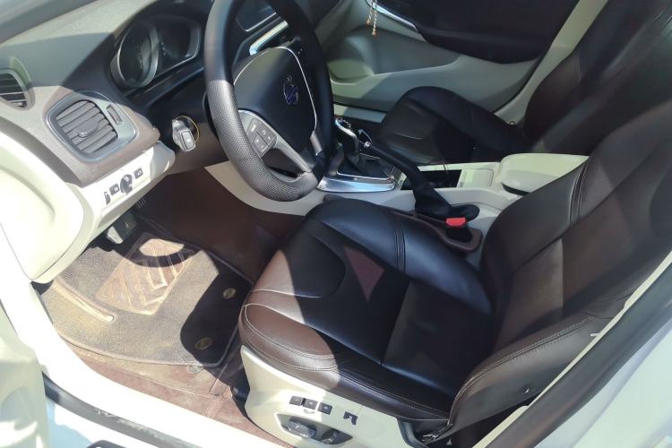 Used Volvo V40 2016 T3 Zhiyi Edition Left Front Seat