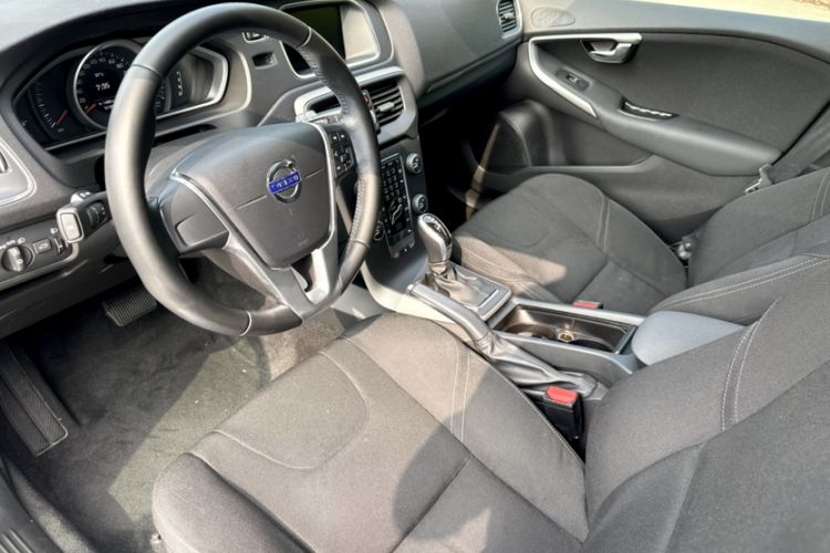 Used Volvo V40 2016 T3 Zhiyi Edition Left Front Seat