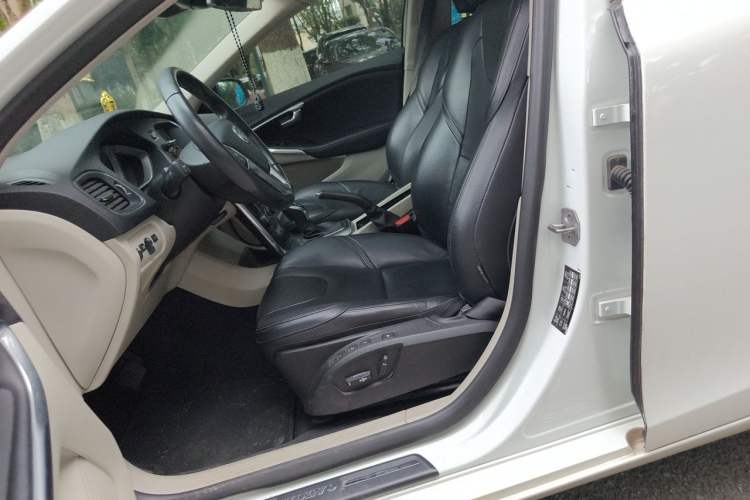 Used Volvo V40 2016 T3 Zhiyi Edition Left Front Seat
