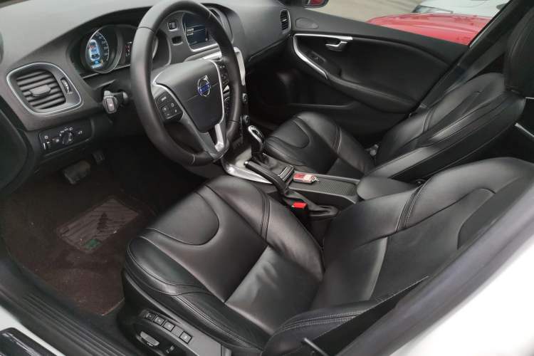 Used Volvo V40 2016 T3 Zhiyi Edition Left Front Seat