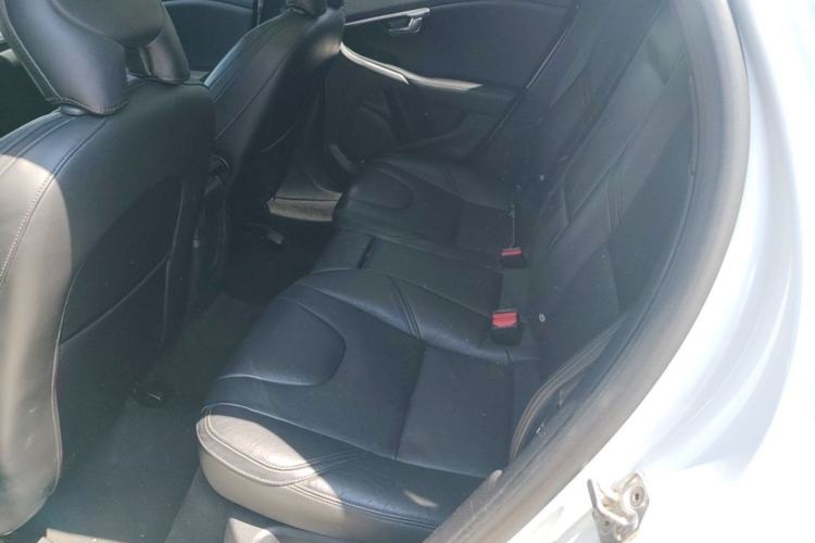 Used Volvo V40 2016 T4 Smart Luxury Edition Left Rear Seat
