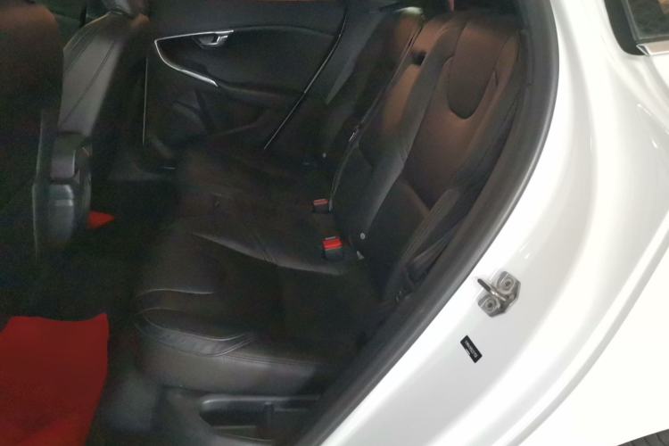 Used Volvo V40 2016 T4 Smart Luxury Edition Left Rear Seat