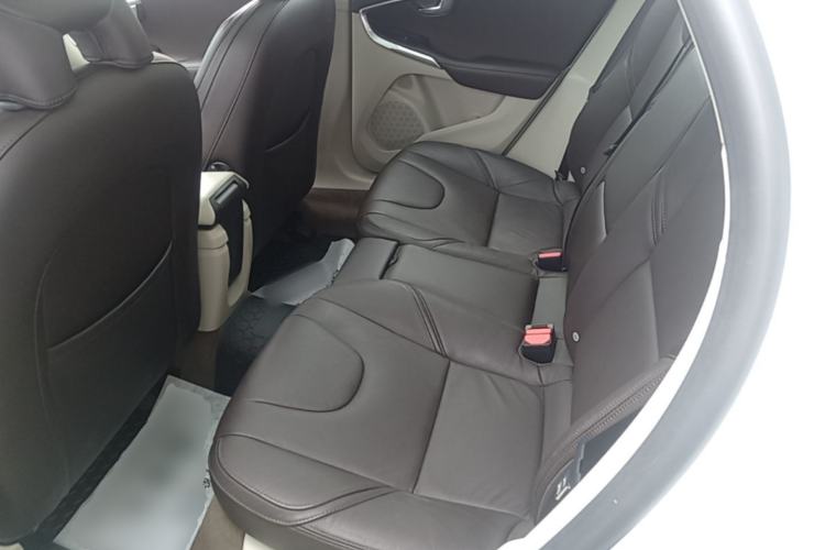 Used Volvo V40 2016 T3 Zhiyi Edition Left Rear Seat