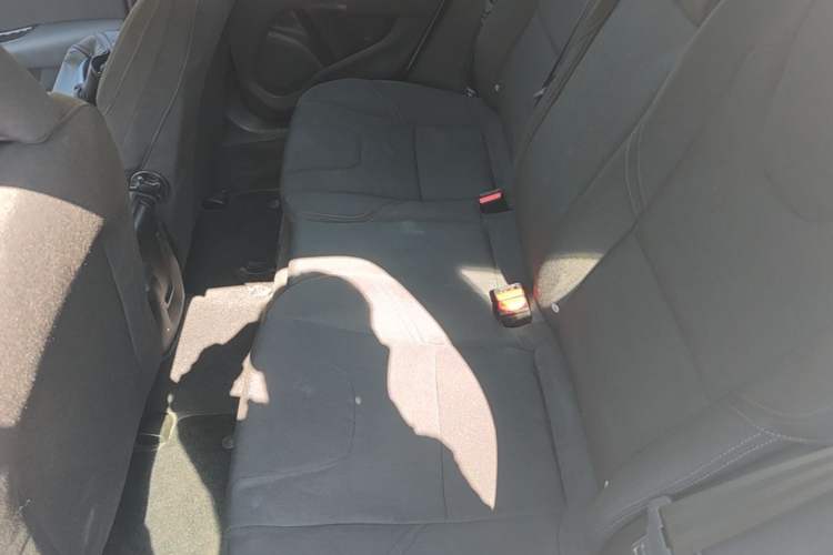 Used Volvo V40 2016 T3 Zhiyi Edition Left Rear Seat