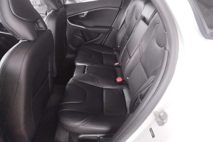 Used Volvo V40 2016 T3 Zhiyi Edition Left Rear Seat