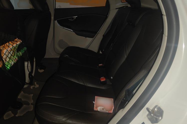 Used Volvo V40 2016 T4 Smart Luxury Edition Left Rear Seat