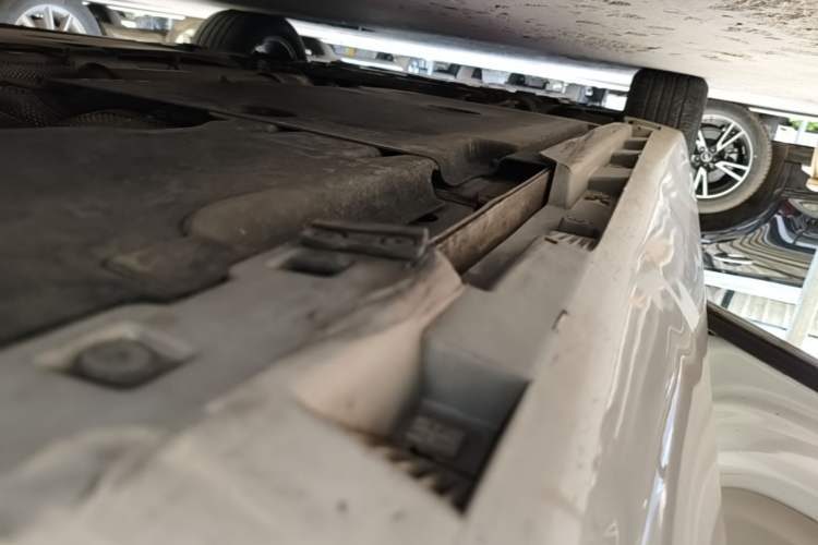 Used Volvo V40 2016 T3 Zhiyi Edition Left Side Sill
