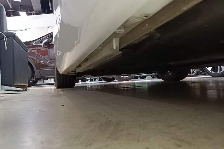Used Volvo V40 2016 T3 Zhiyi Edition Left Side Sill
