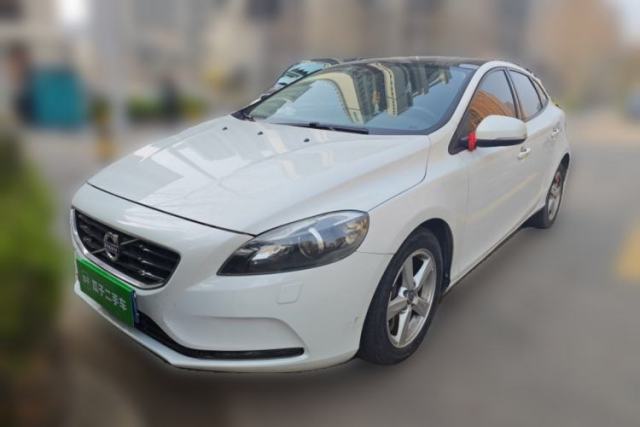 Used Volvo V40 2016 T3 Zhiyi Edition