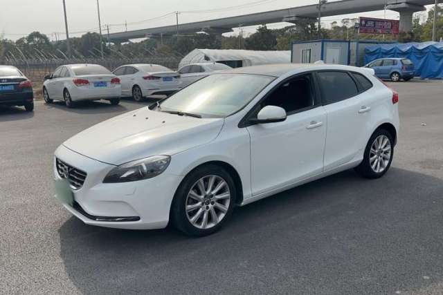 Used Volvo V40 2016 T3 Zhiyi Edition