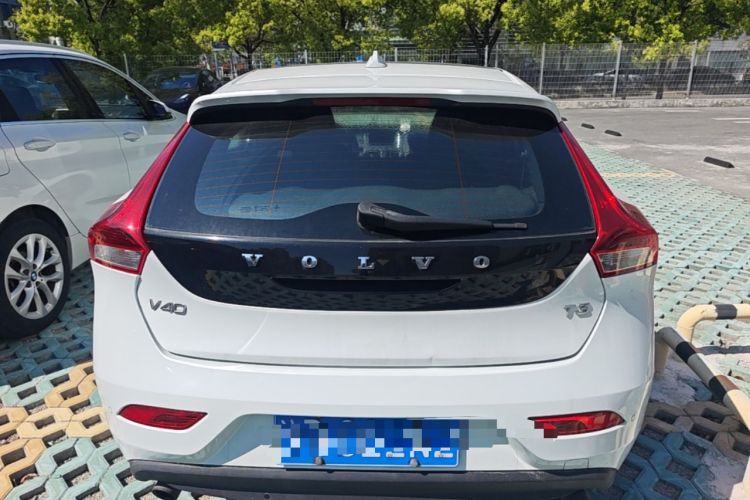 Used Volvo V40 2016 T3 Zhiyi Edition Rear