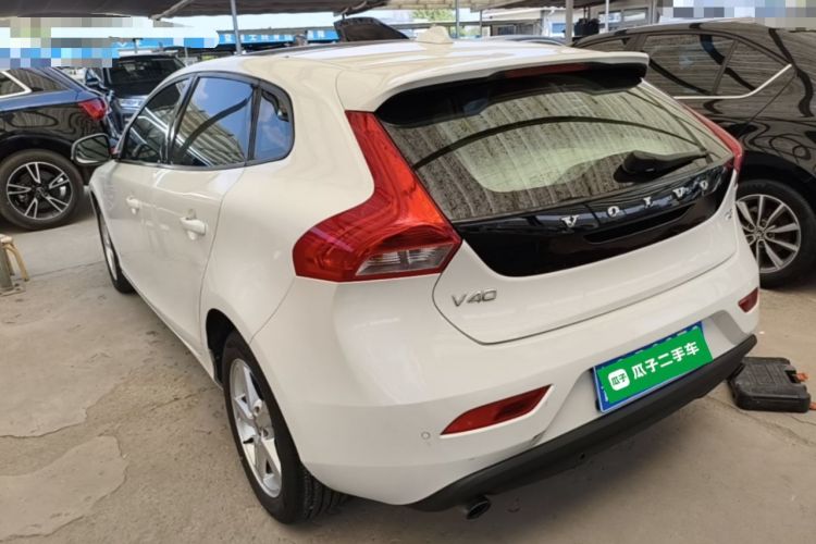 Used Volvo V40 2016 T3 Zhiyi Edition Rear Left 45 Deg