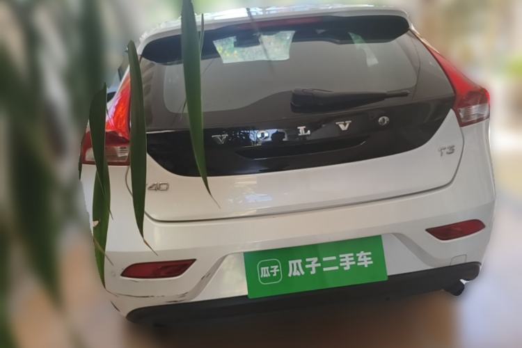 Used Volvo V40 2016 T3 Zhiyi Edition Rear Left 45 Deg