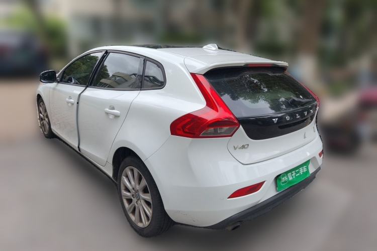 Used Volvo V40 2016 T3 Zhiyi Edition Rear Left 45 Deg
