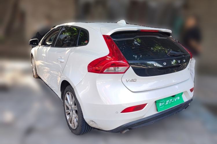Used Volvo V40 2016 T3 Zhiyi Edition Rear Left 45 Deg