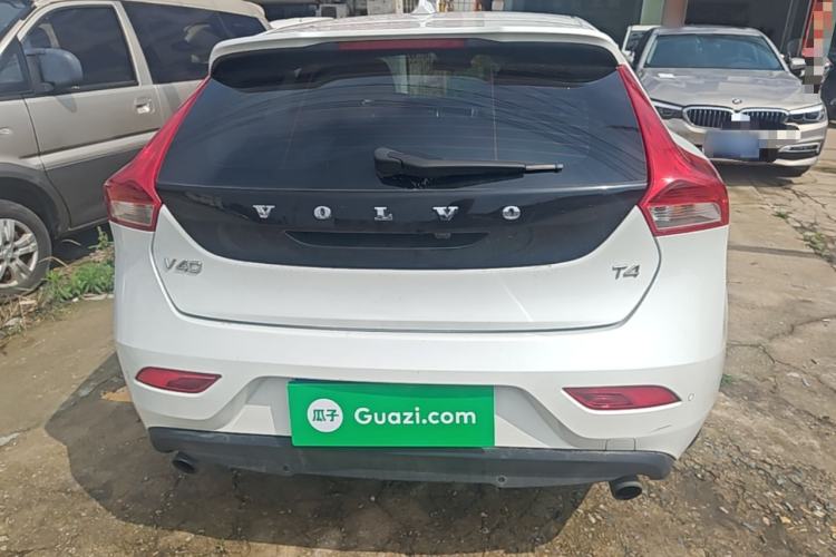 Used Volvo V40 2016 T4 Smart Luxury Edition Rear