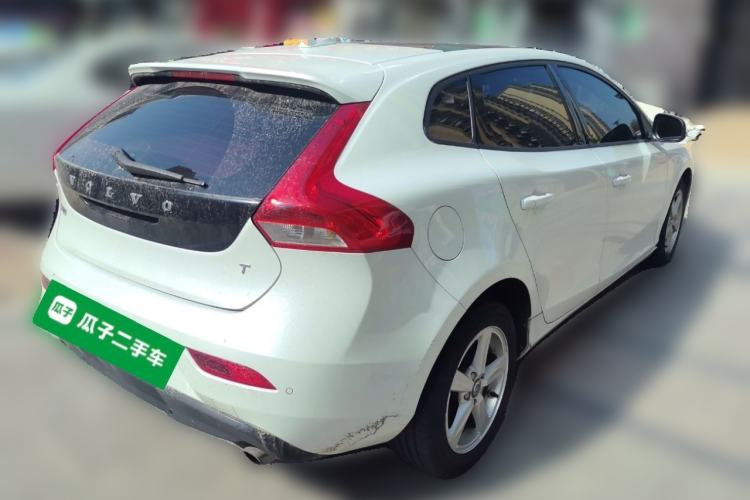 Used Volvo V40 2016 T3 Zhiyi Edition Rear Right 45 Deg