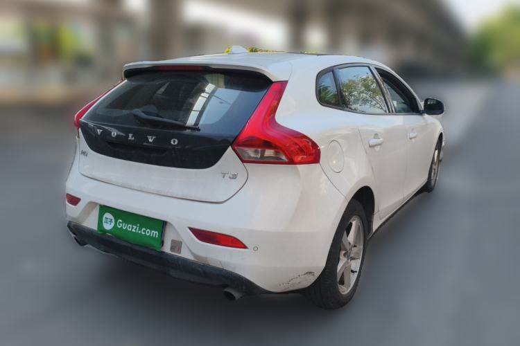 Used Volvo V40 2016 T3 Zhiyi Edition Rear Right 45 Deg