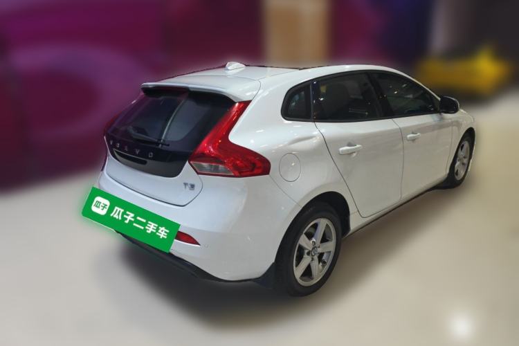 Used Volvo V40 2016 T3 Zhiyi Edition Rear Right 45 Deg