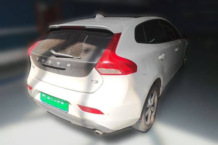 Used Volvo V40 2016 T3 Zhiyi Edition Rear Right 45 Deg