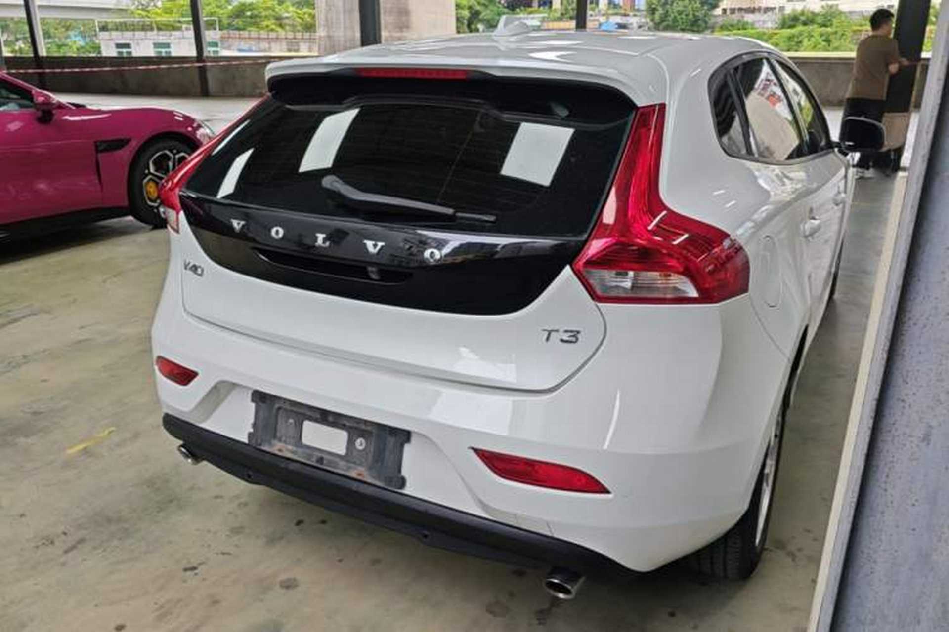 Used Volvo V40 2016 T3 Zhiyi Edition Rear Right 45 Deg