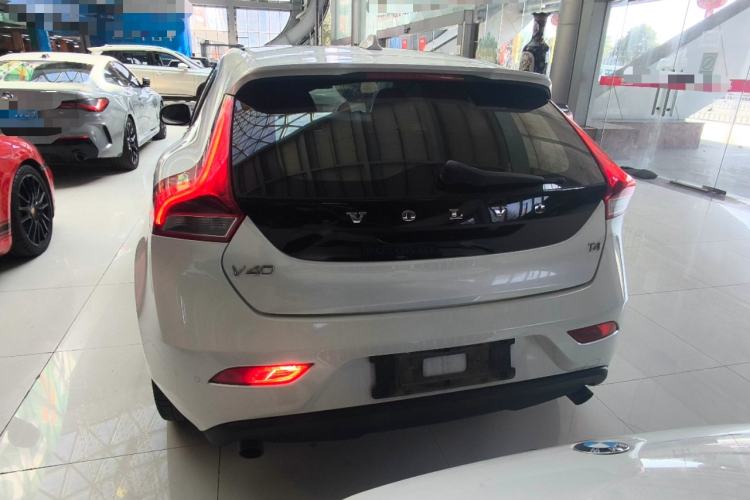 Used Volvo V40 2016 T4 Smart Luxury Edition Rear