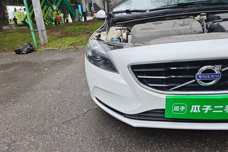 Used Volvo V40 2016 T3 Zhiyi Edition Right Front Headlight