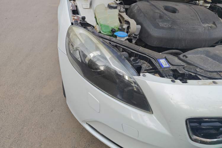 Used Volvo V40 2016 T3 Zhiyi Edition Right Front Headlight