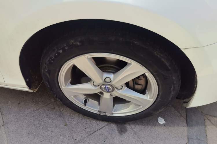 Used Volvo V40 2016 T3 Zhiyi Edition Right Front Wheel Hub