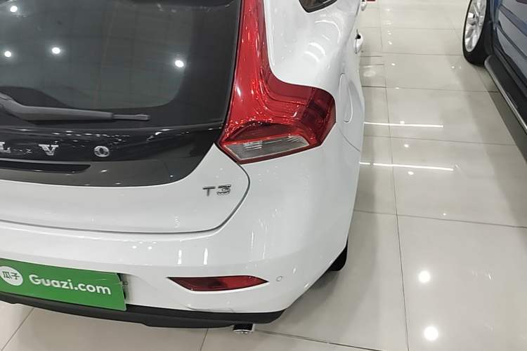 Used Volvo V40 2016 T3 Zhiyi Edition Right Rear Taillight