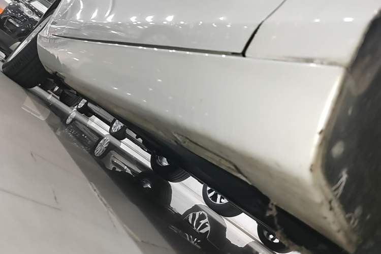 Used Volvo V40 2016 T3 Zhiyi Edition Right Side Sill