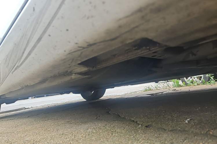 Used Volvo V40 2016 T4 Smart Luxury Edition Right Side Sill
