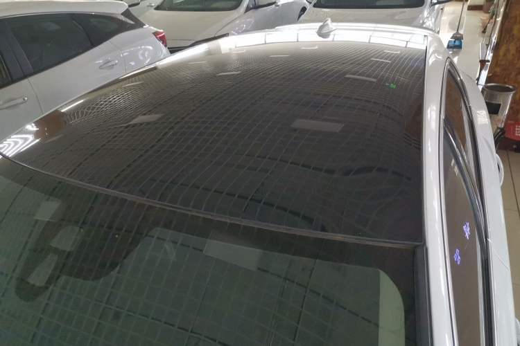 Used Volvo V40 2016 T4 Smart Luxury Edition Roof