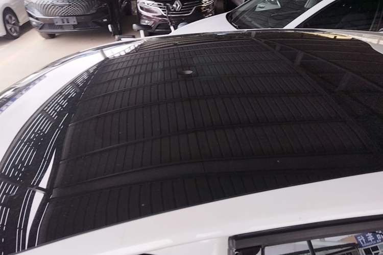 Used Volvo V40 2016 T3 Zhiyi Edition Roof
