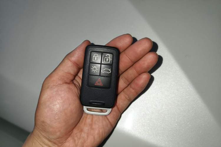 Used Volvo V40 2016 T3 Zhiyi Edition Vehicle Key