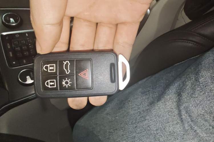 Used Volvo V40 2016 T3 Zhiyi Edition Vehicle Key