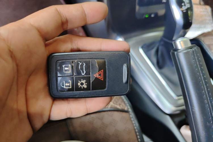 Used Volvo V40 2016 T3 Zhiyi Edition Vehicle Key
