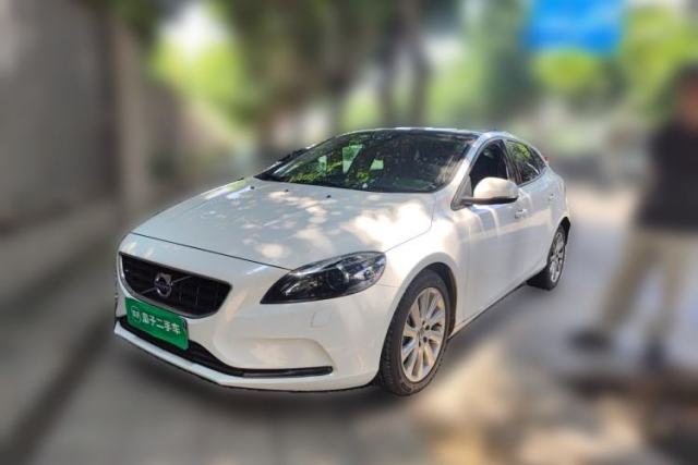 Used Volvo V40 2016 T3 Zhiyi Edition