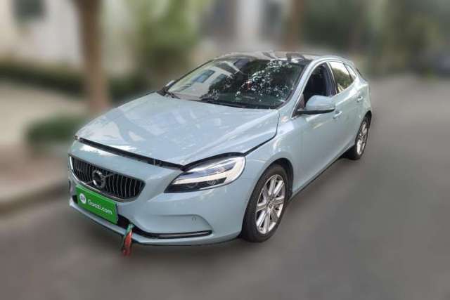 Volvo V40 2017 T3 Zhiya Edition с пробегом